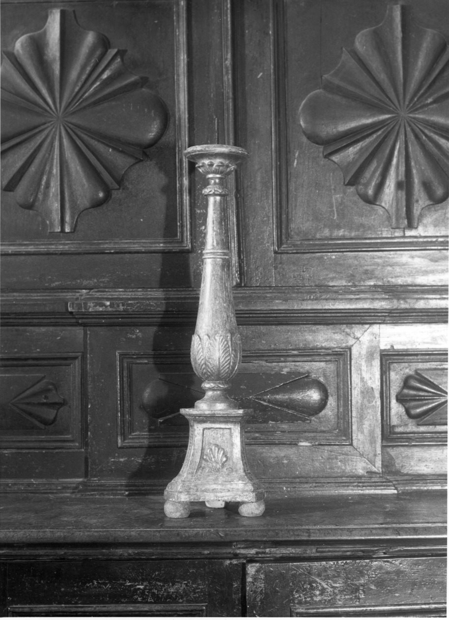 motivi decorativi vegetali (candeliere d'altare, serie) - bottega ligure (seconda metà sec. XIX)