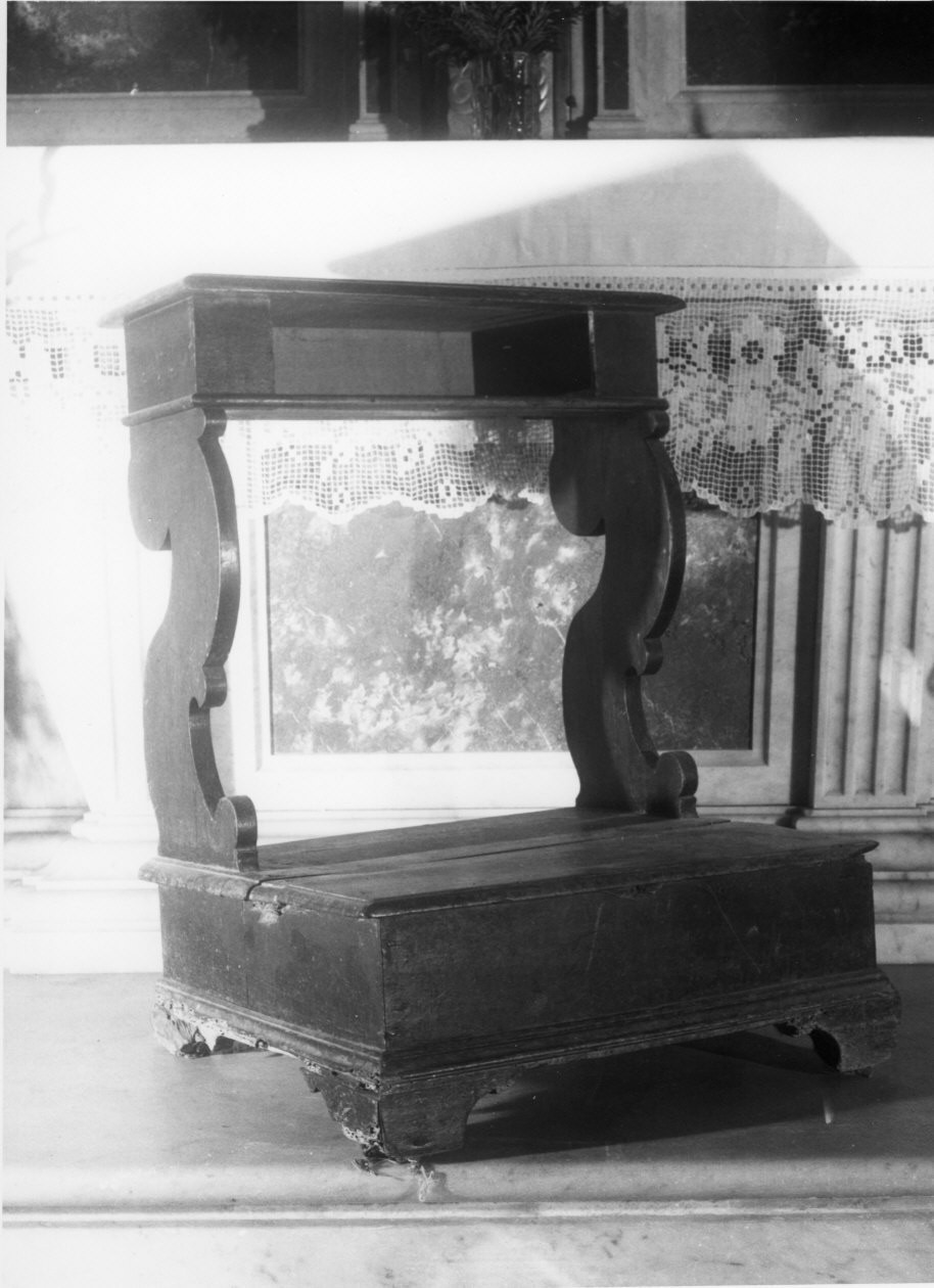 inginocchiatoio, opera isolata - bottega ligure (seconda metà sec. XVIII)