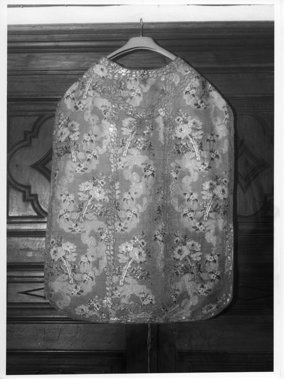 motivi decorativi vegetali (paramento liturgico, insieme) - manifattura ligure (fine sec. XVIII)