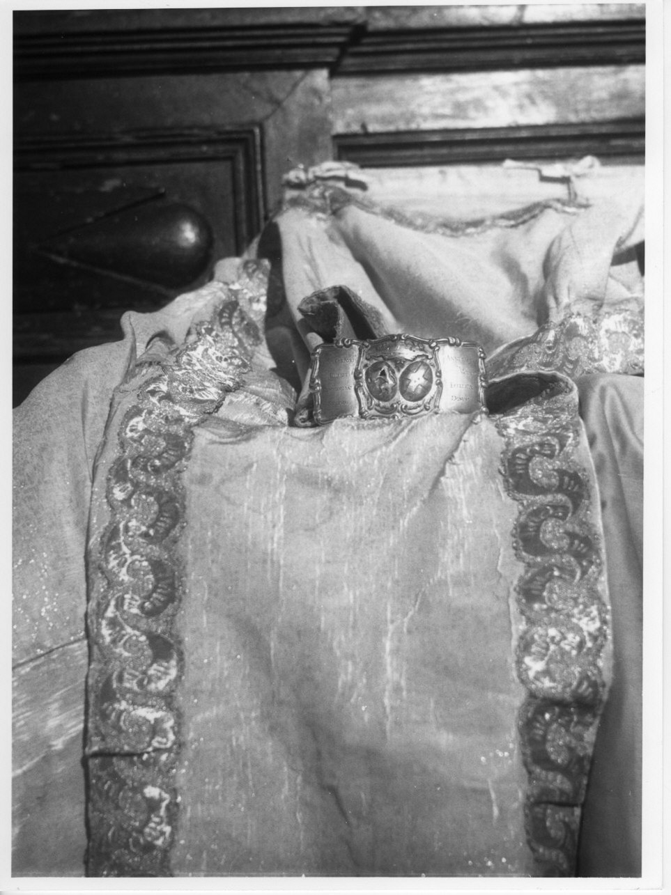 stemma (fibbia, opera isolata) - bottega ligure (ultimo quarto sec. XVIII)