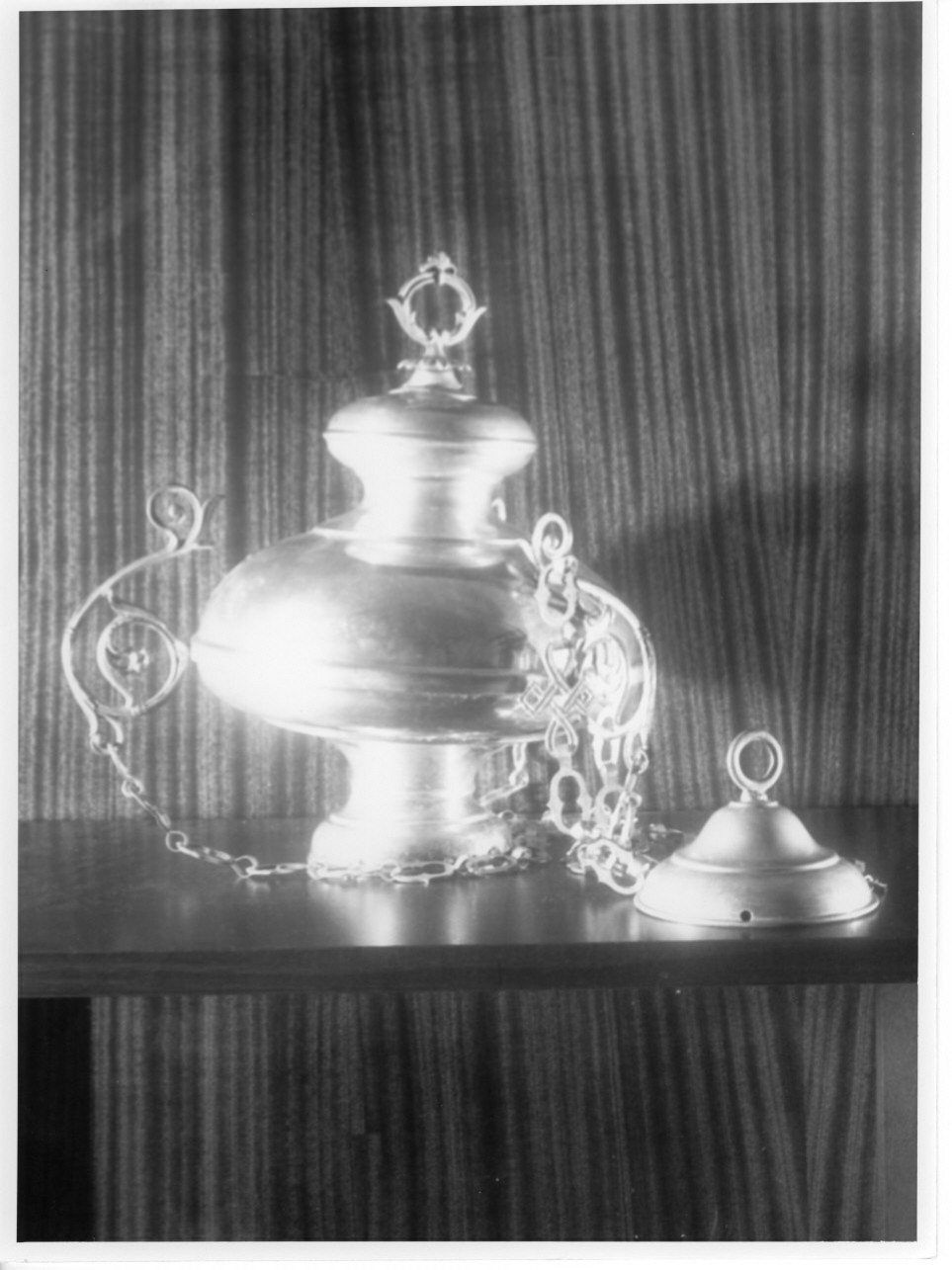 lampada pensile, opera isolata - bottega ligure (inizio sec. XIX)