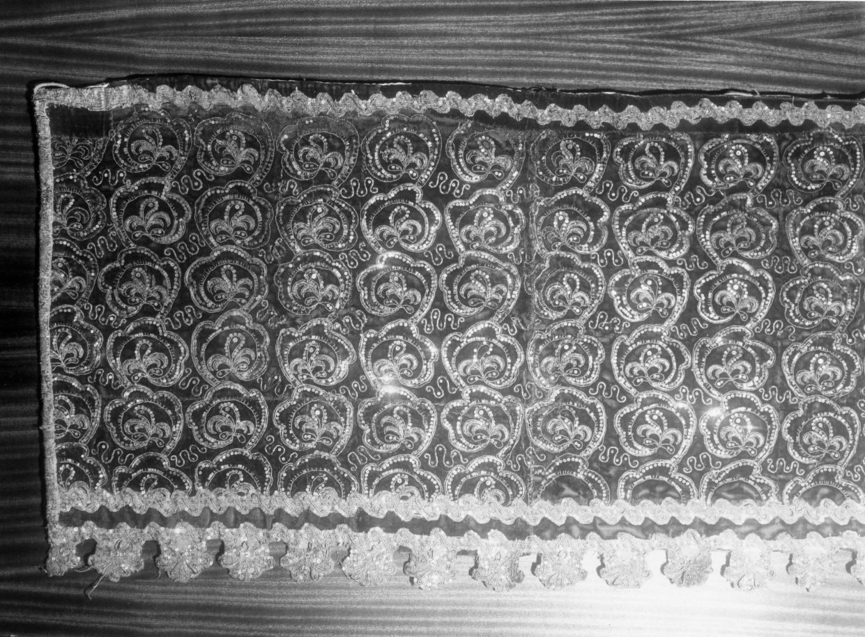 motivi decorativi a girali vegetali (baldacchino processionale, frammento) - manifattura ligure (sec. XIX)