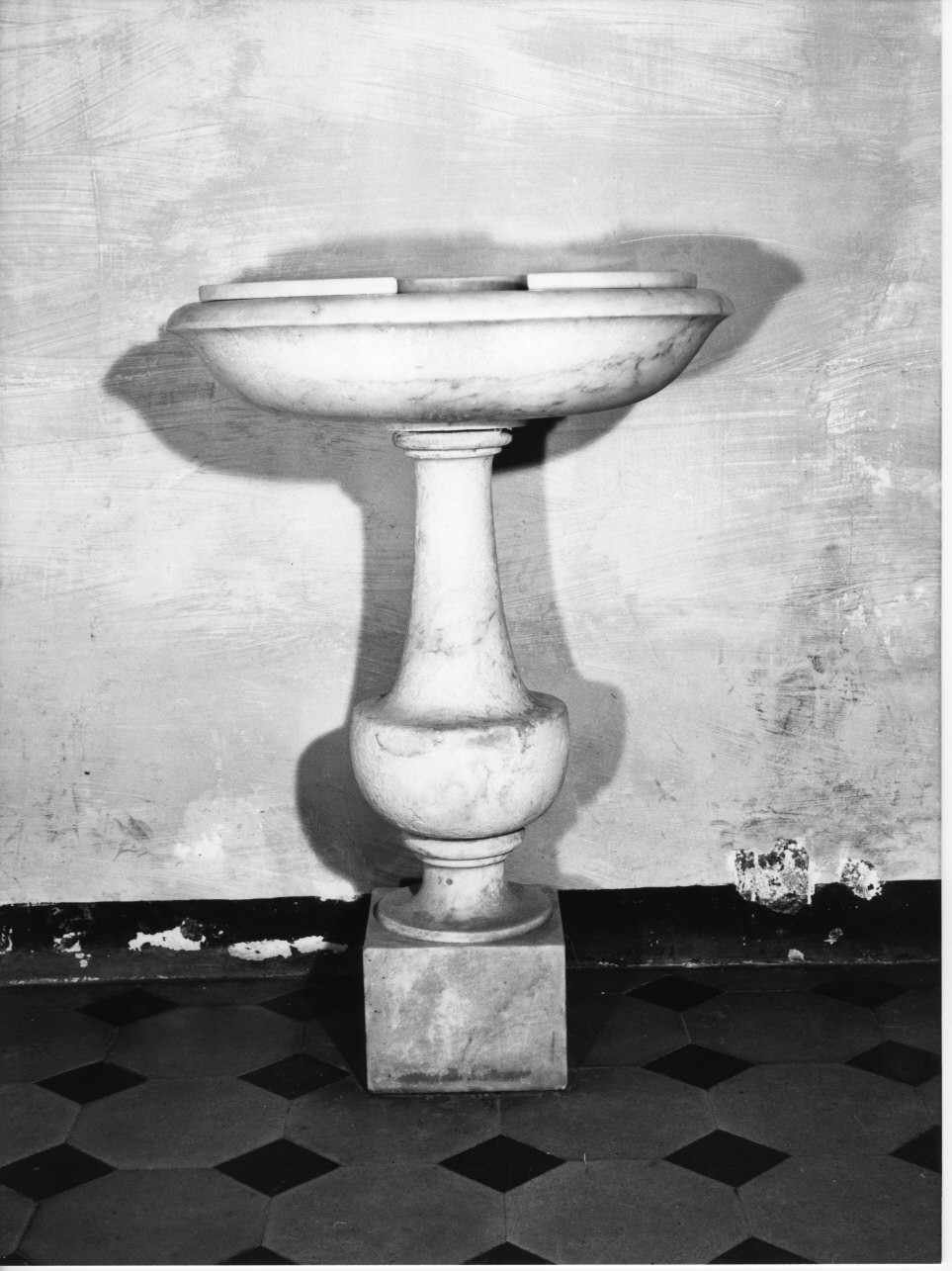 acquasantiera, opera isolata - bottega ligure (sec. XIX)