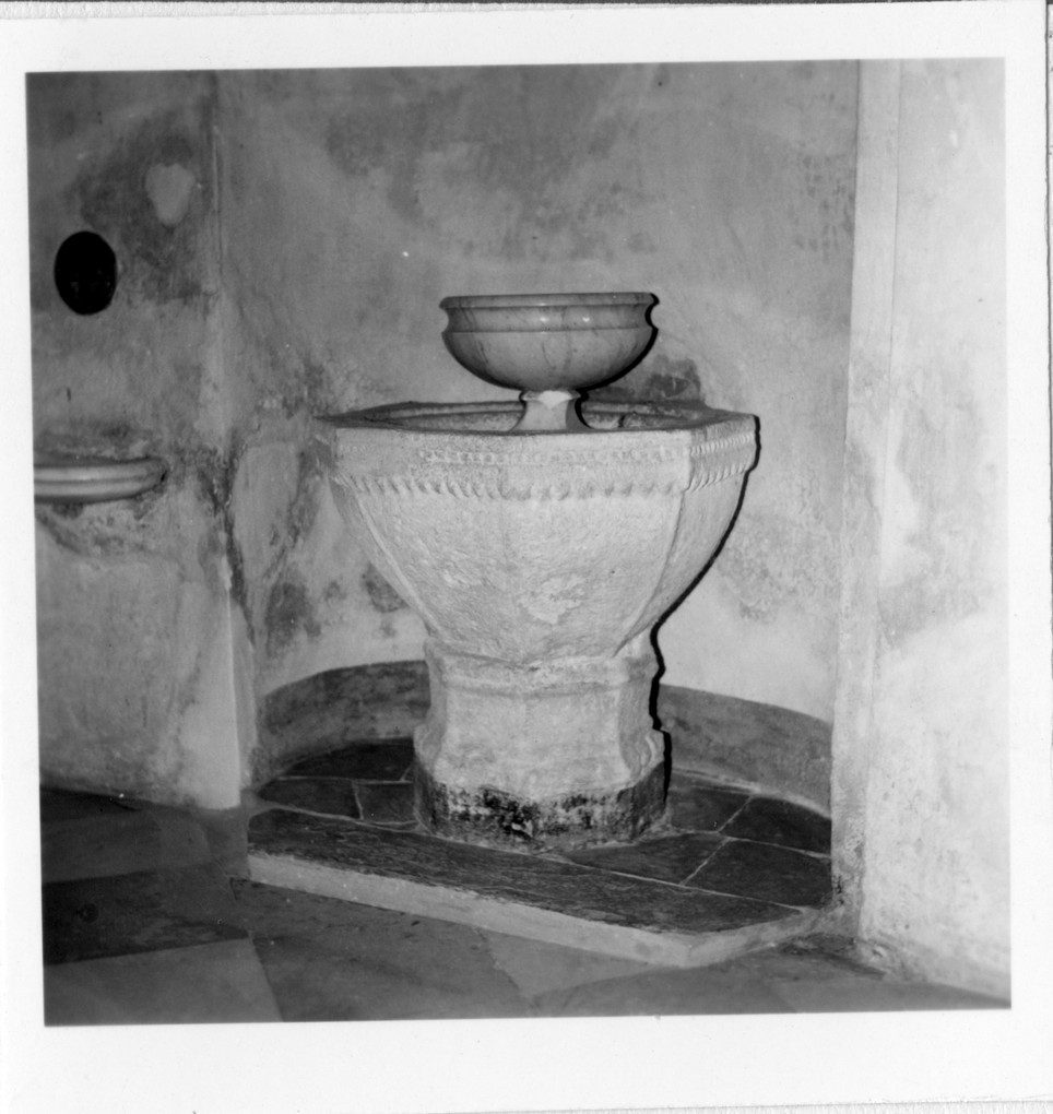 fonte battesimale, opera isolata - bottega ligure (sec. XVI)