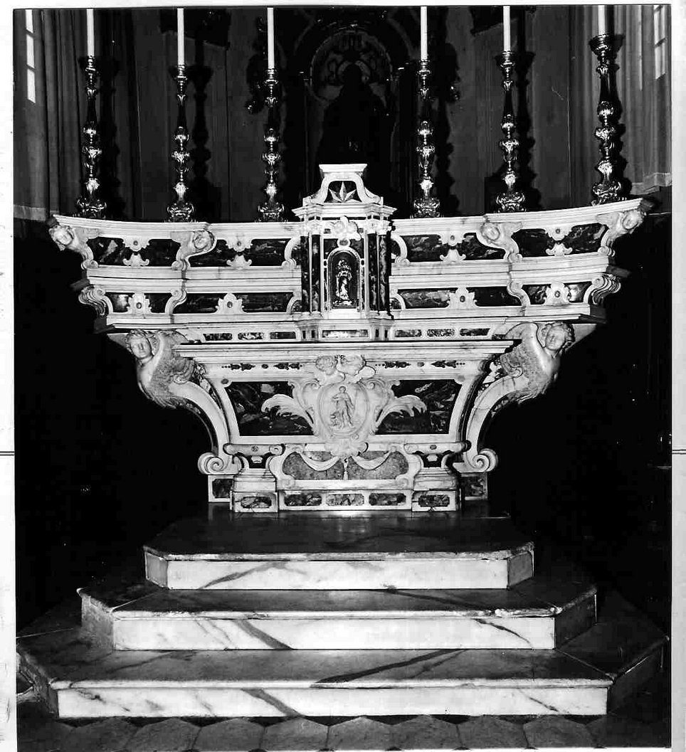 altare maggiore, insieme - bottega ligure (terzo quarto sec. XVIII)
