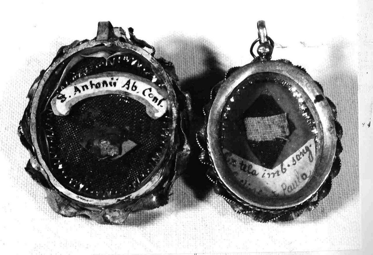 reliquiario a capsula - a pendente, coppia - bottega ligure (prima metà sec. XIX)