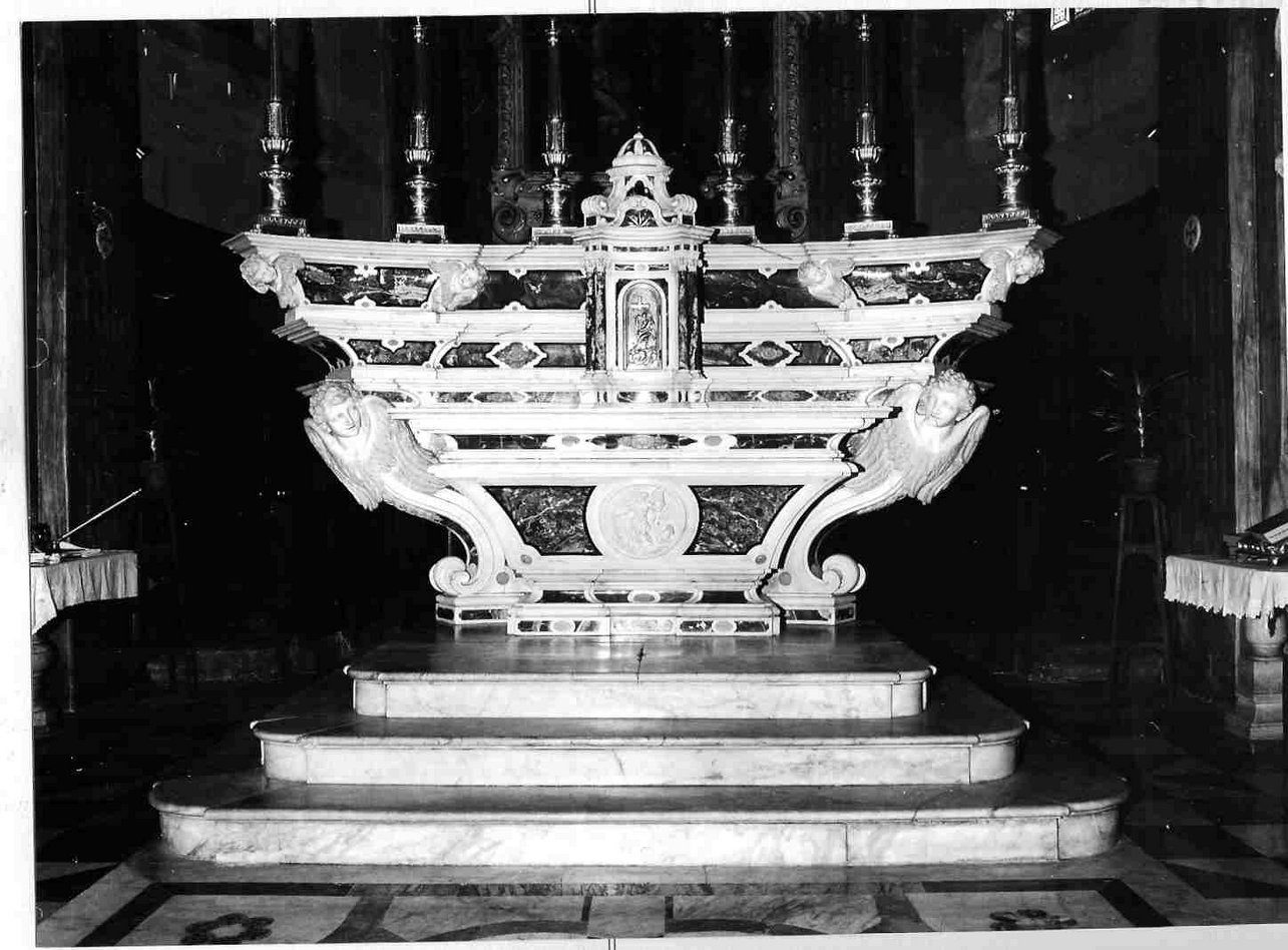 altare maggiore, insieme - bottega genovese (secondo quarto sec. XVIII)