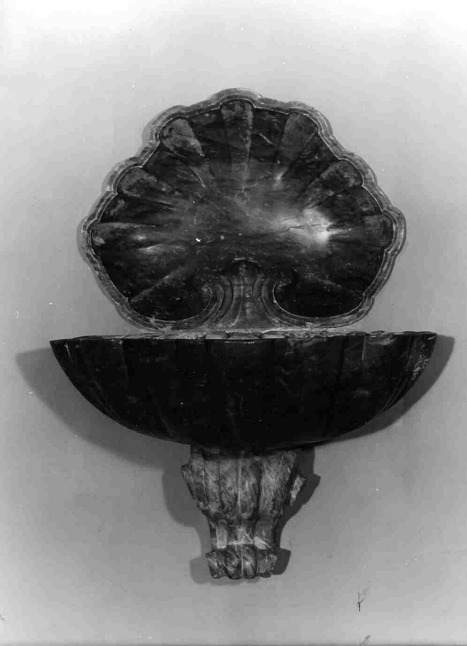 acquasantiera - a conchiglia, coppia - bottega ligure (sec. XVIII)