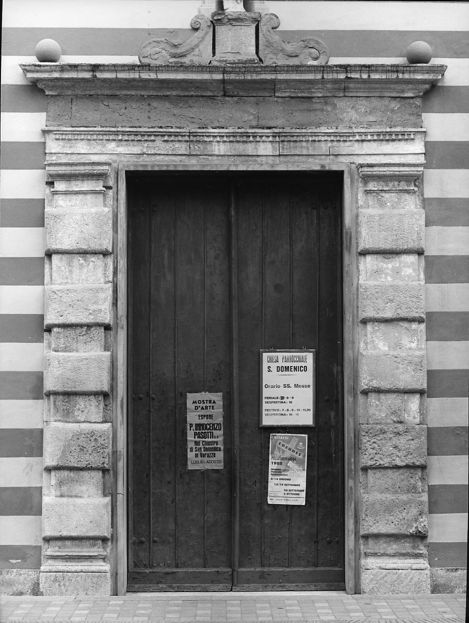 motivi decorativi architettonici (portale, opera isolata) - ambito italiano (sec. XVI)