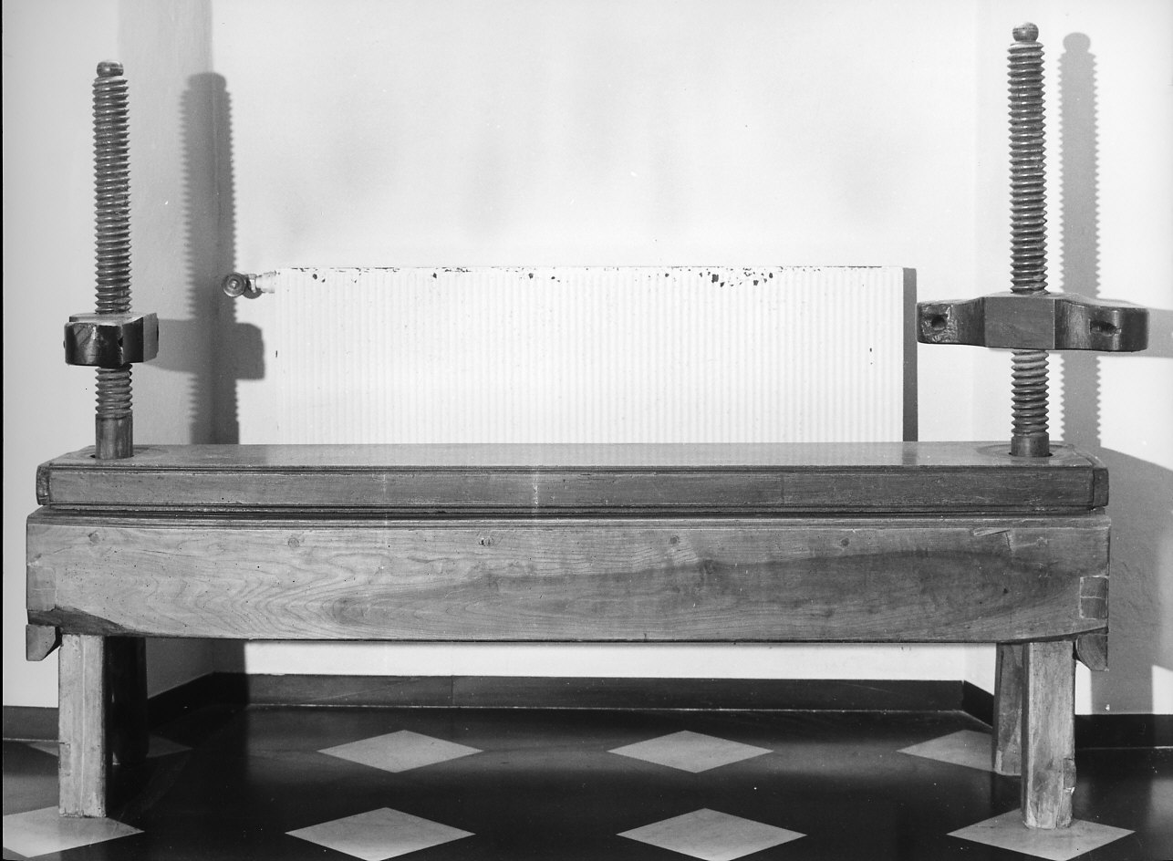 stiratoio, opera isolata - ambito italiano (sec. XIX)