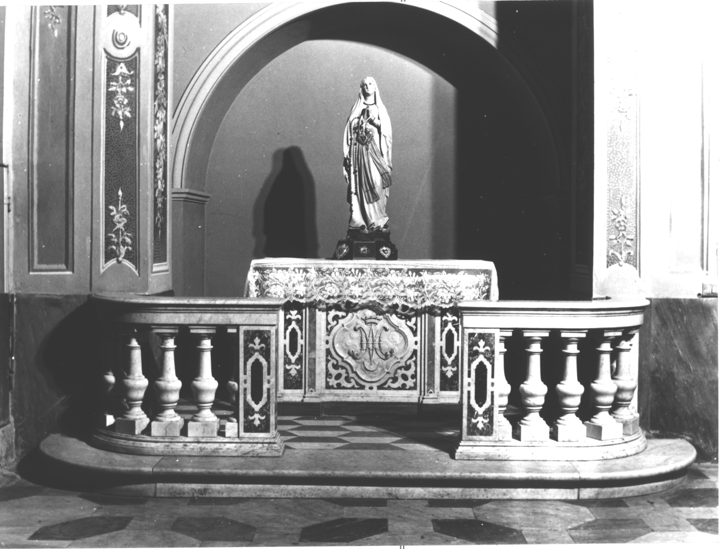 altare, insieme - bottega ligure (prima metà sec. XX)
