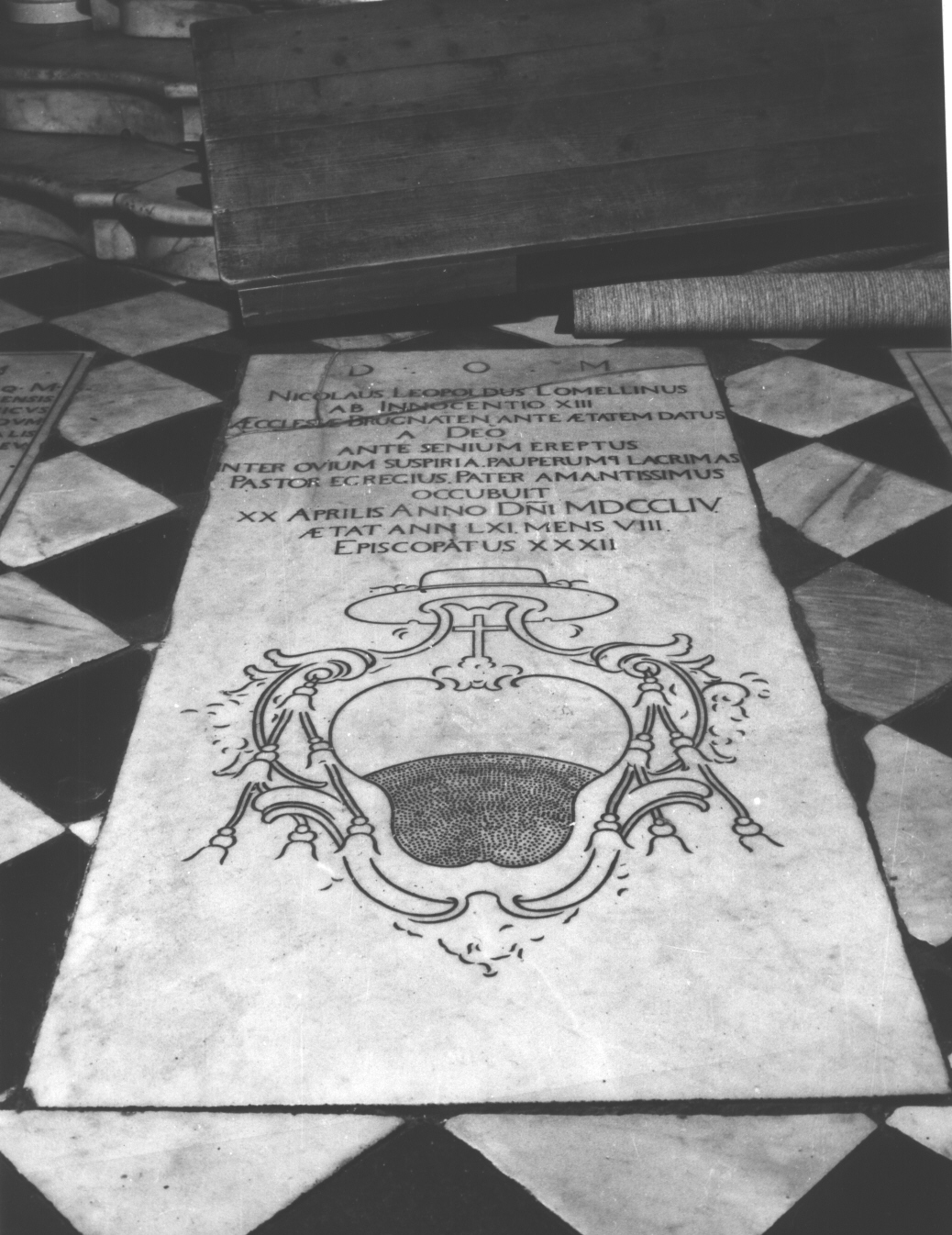 lastra tombale, opera isolata - bottega ligure (sec. XVIII)