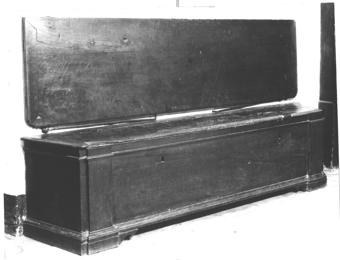 cassapanca, opera isolata - bottega ligure (sec. XIX)