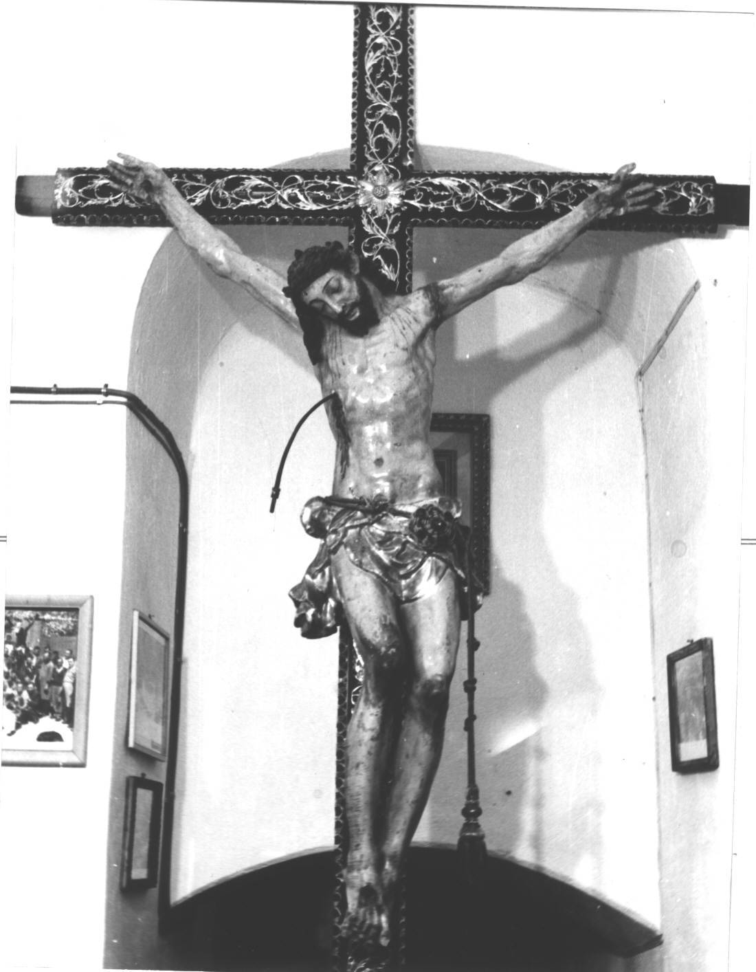 Cristo crocifisso (statua, elemento d'insieme) di Bissoni Giovanni Battista (sec. XVII)