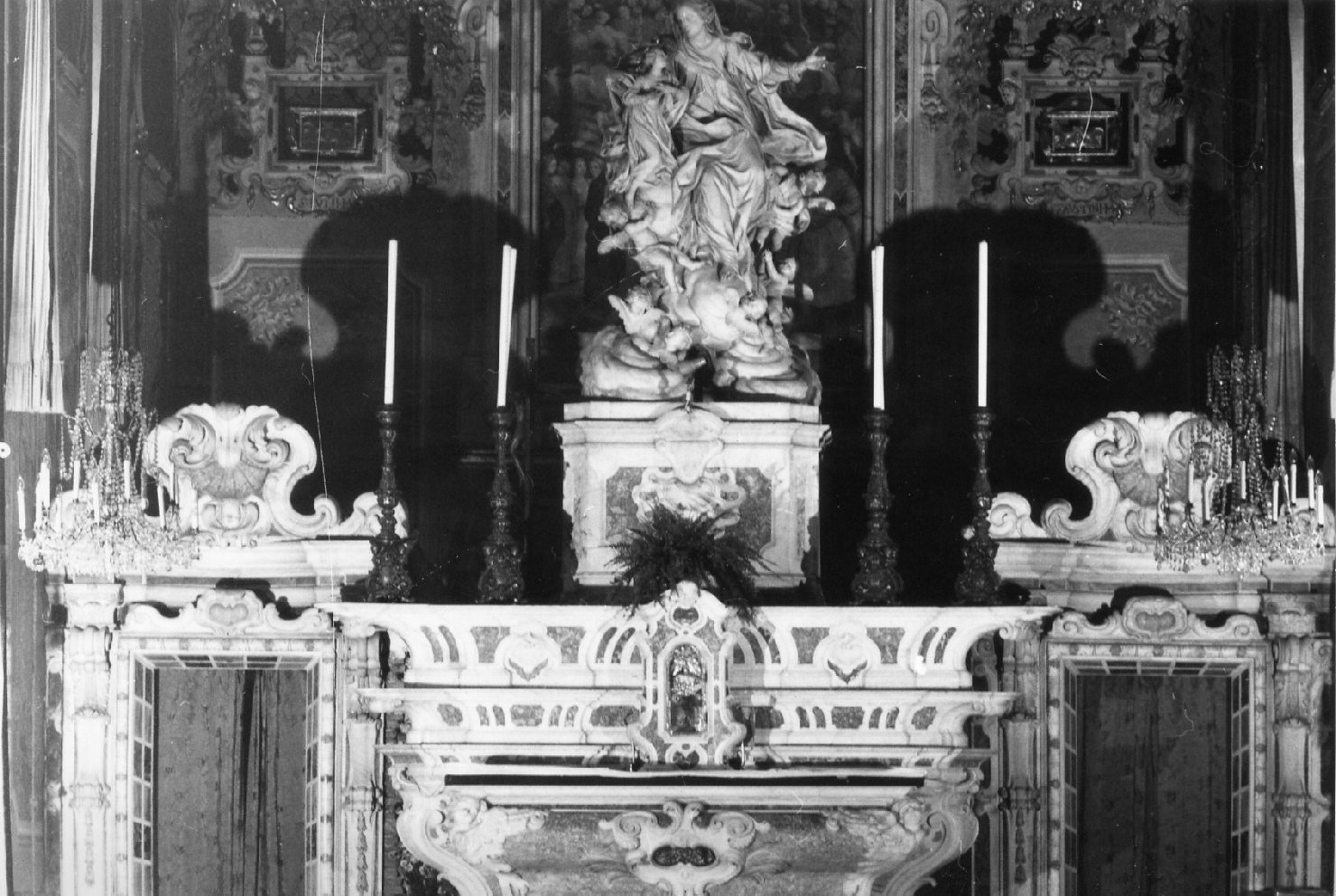 altare, elemento d'insieme di Schiaffino Francesco Maria (prima metà sec. XVIII)