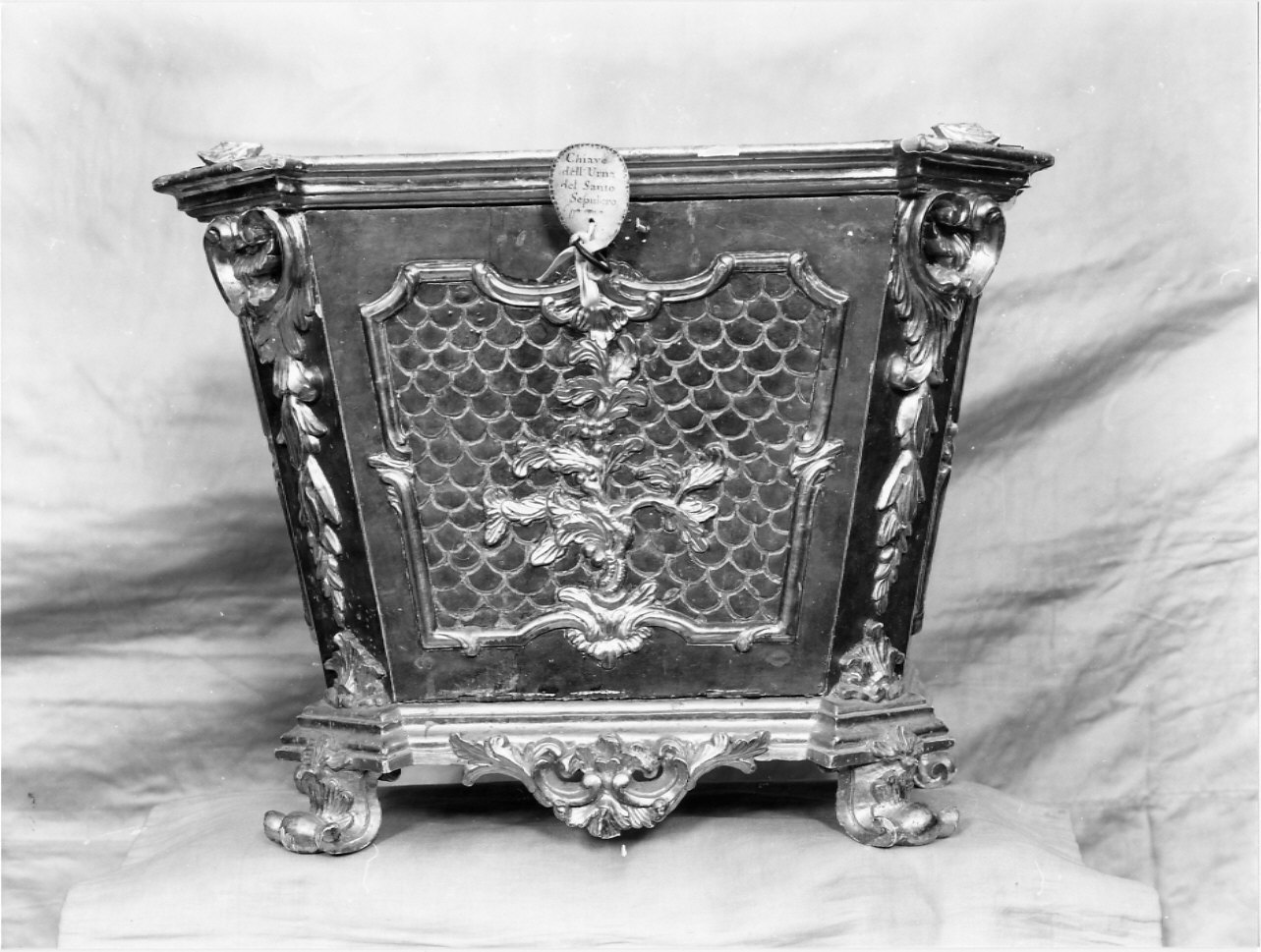 urna, opera isolata - bottega ligure (sec. XVIII)