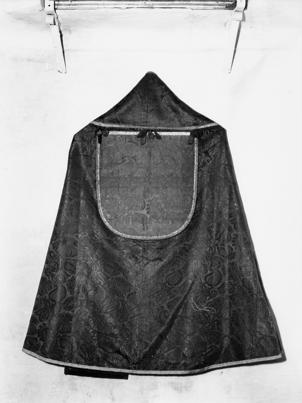 piviale, opera isolata - manifattura ligure (sec. XIX)