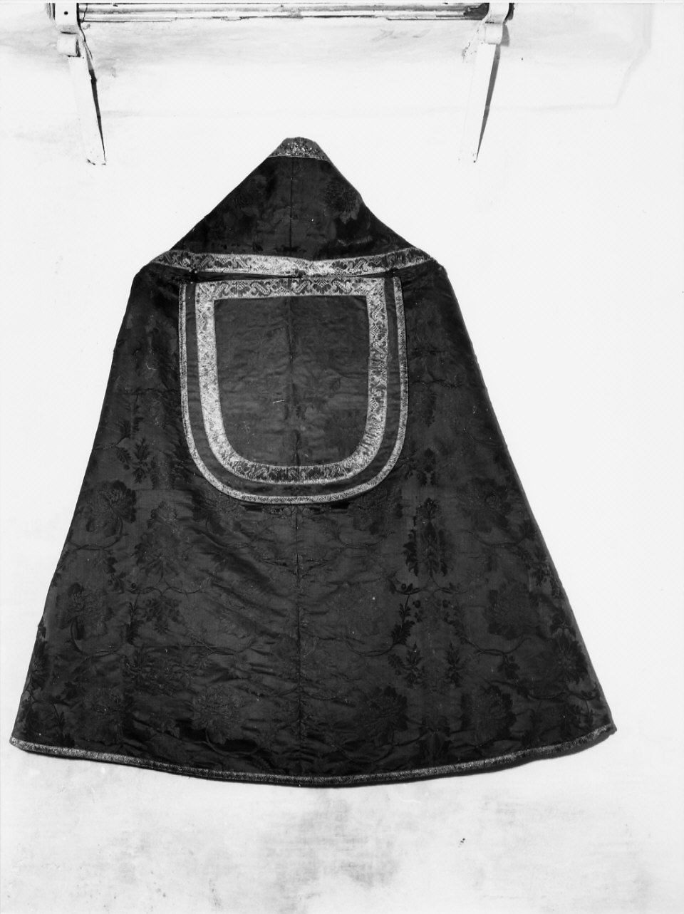 borchia - manifattura ligure (secondo quarto sec. XIX)