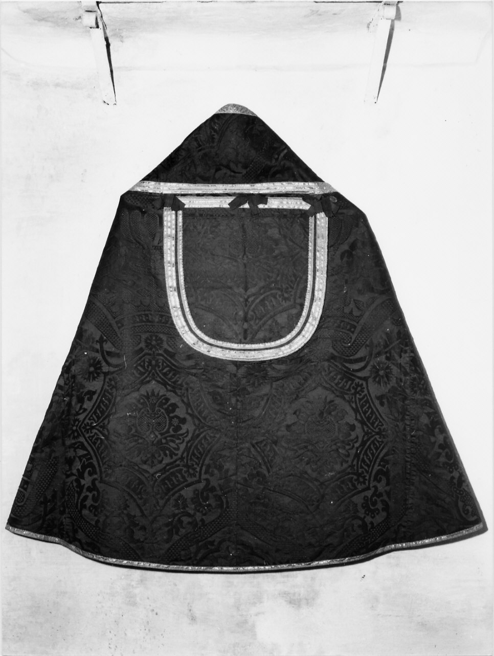 piviale, opera isolata - manifattura ligure (fine sec. XVII)