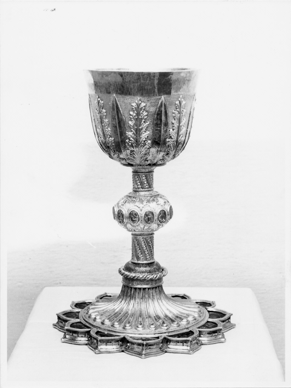 profeti/ patriarchi (calice, opera isolata) - bottega parigina (secondo quarto sec. XVI)