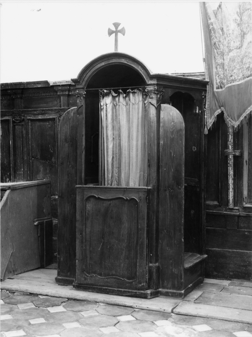 confessionale, opera isolata - bottega ligure (seconda metà sec. XVIII)