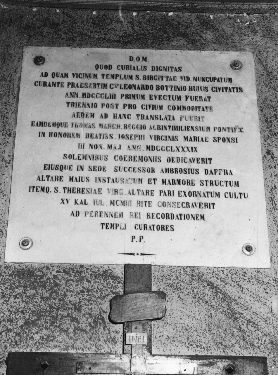 lapide commemorativa, opera isolata - bottega italiana (sec. XX)