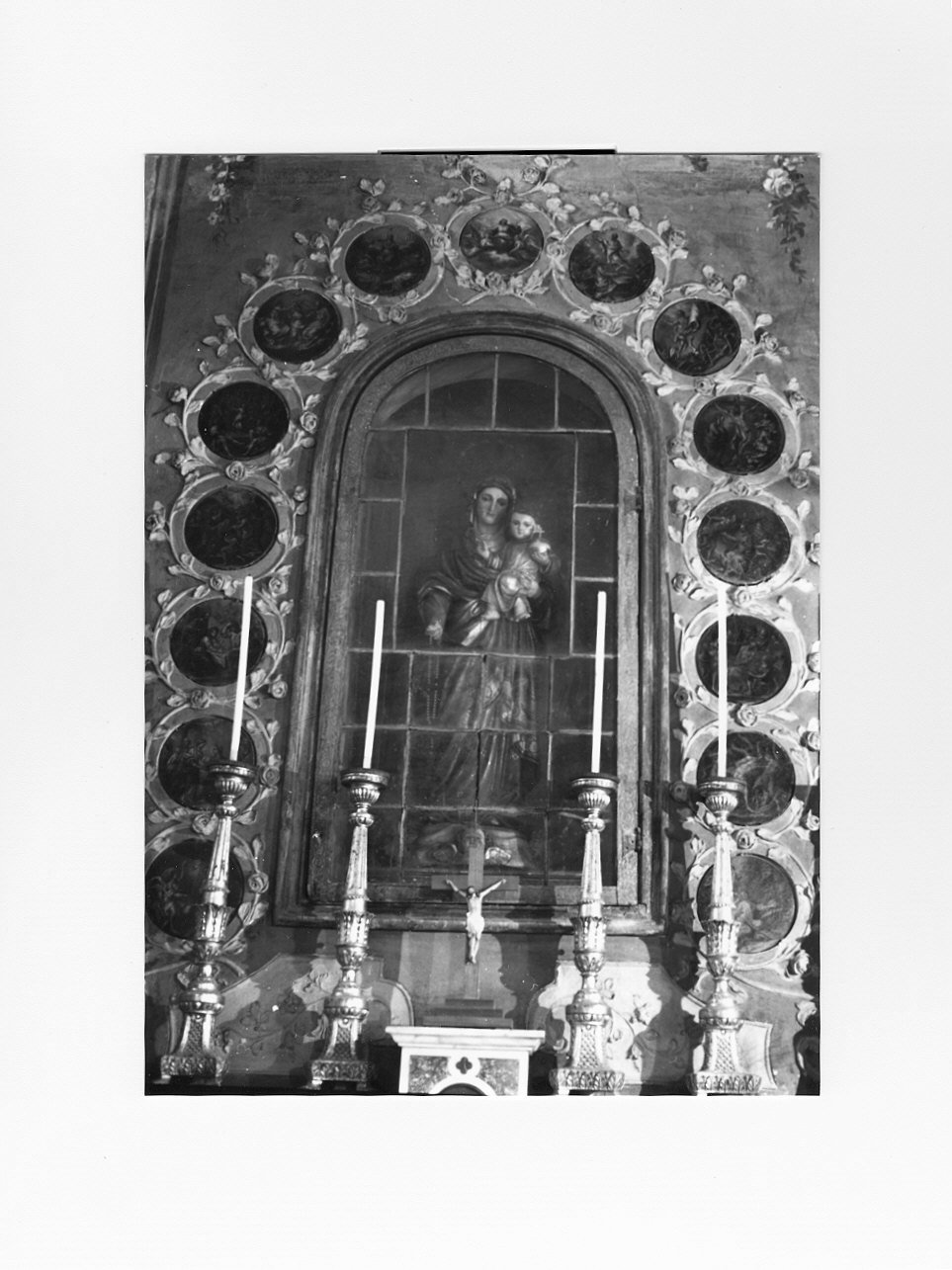 Madonna del Rosario (scultura, opera isolata) - bottega italiana (inizio sec. XX)