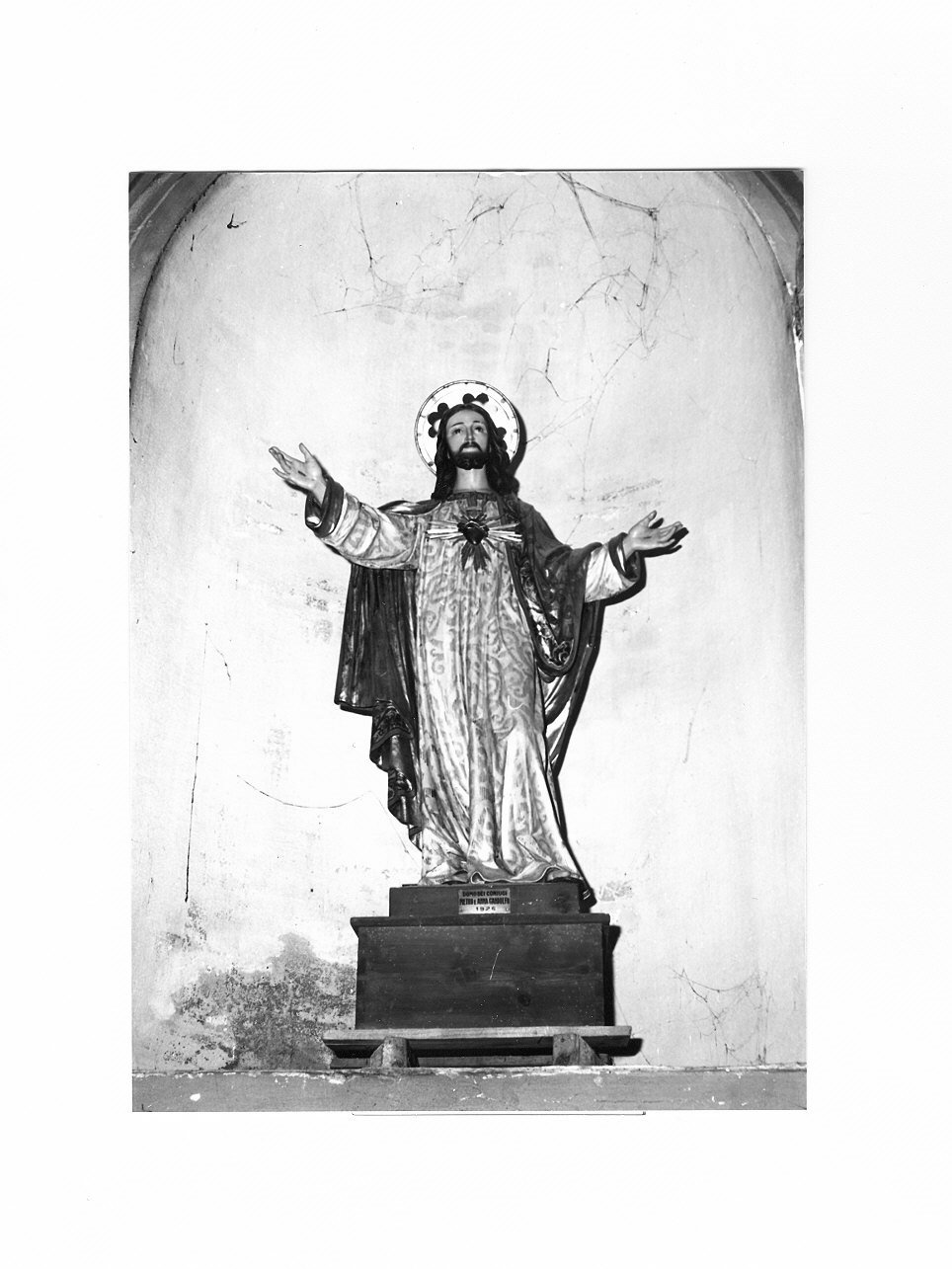 Sacro Cuore di Gesù (statua, opera isolata) - bottega ligure (secondo quarto sec. XX)