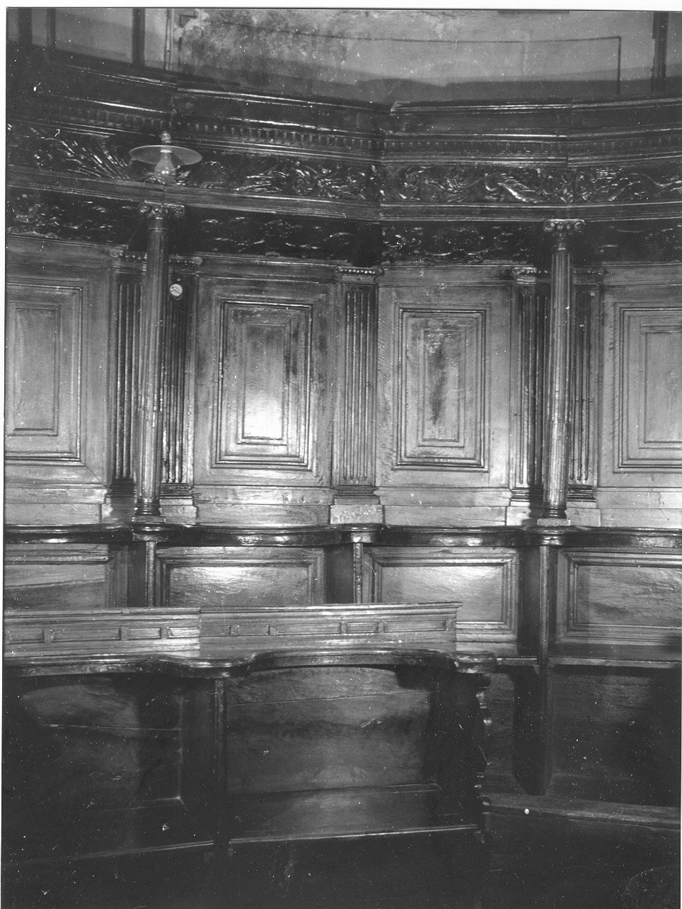 stalli del coro, opera isolata di Alberti Nicola (ultimo quarto sec. XVI)