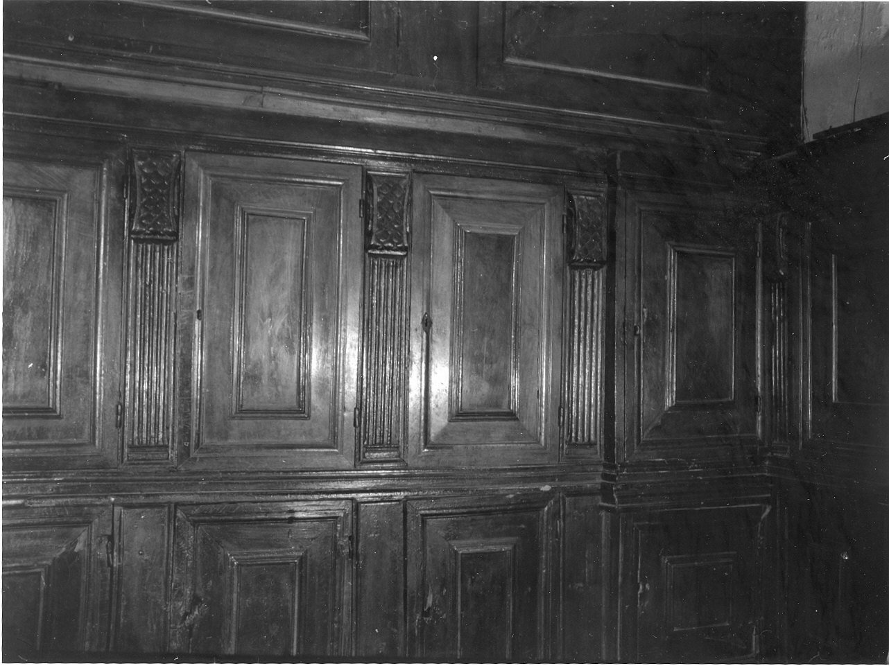 armadio da sacrestia, opera isolata - bottega italiana (ultimo quarto sec. XVII)