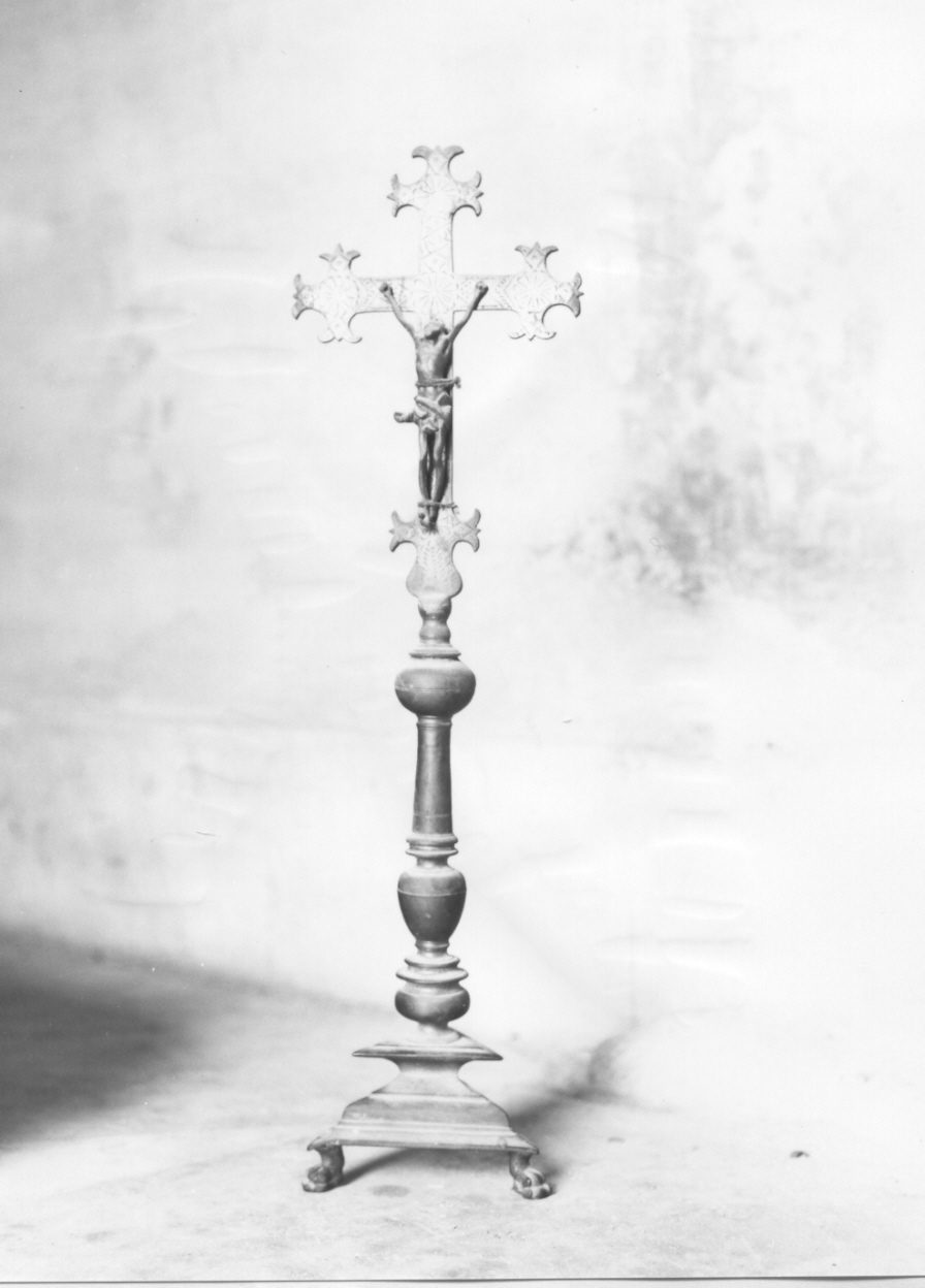 Cristo crocifisso (croce d'altare, opera isolata) - PRODUZIONE LIGURE (seconda metà sec. XIX)