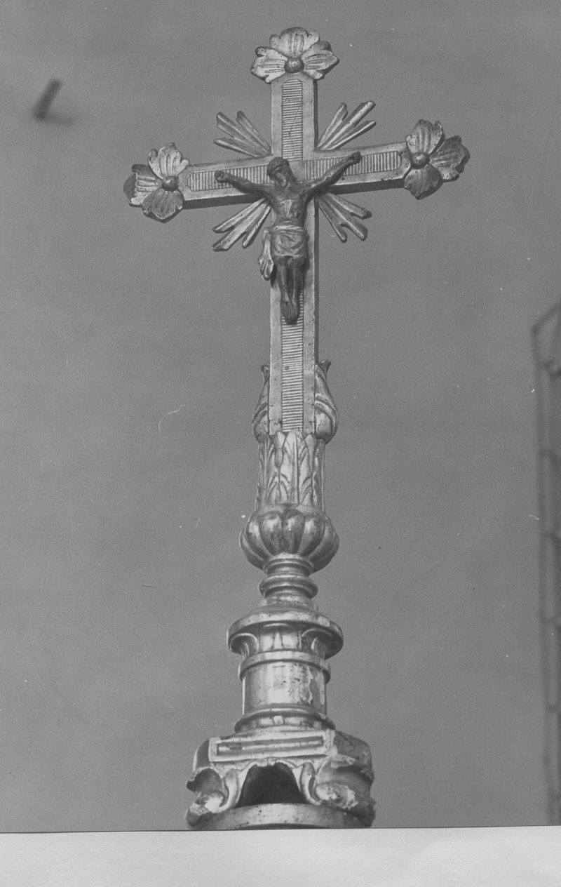 Cristo crocifisso (croce d'altare, opera isolata) - PRODUZIONE LIGURE (secc. XVIII/ XIX)