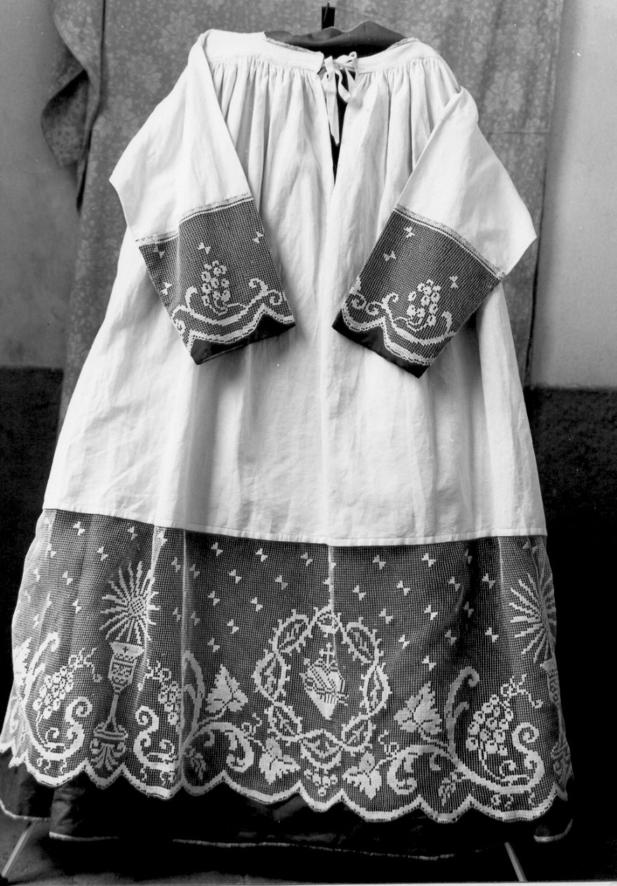 camice, opera isolata - manifattura ligure (inizio sec. XX)