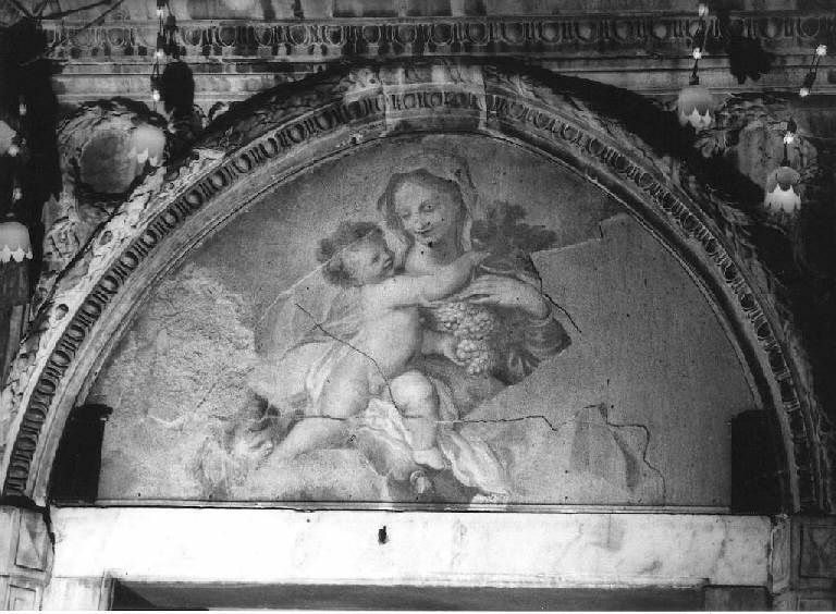 Madonna con Bambino (dipinto) di Piola Domenico (sec. XVII)