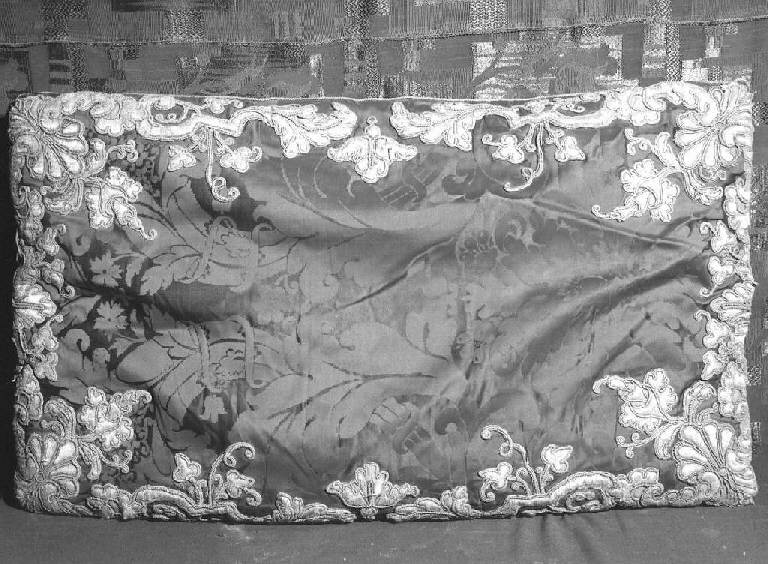 cuscino, serie - manifattura genovese (inizio sec. XVIII)