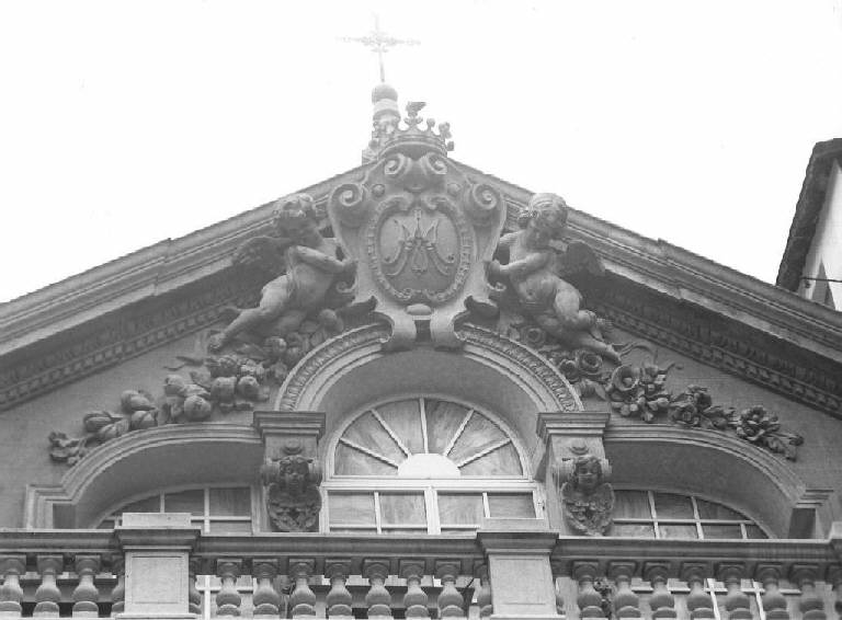 decorazione plastica di Fantini Emilio (attribuito) (primo quarto sec. XX)