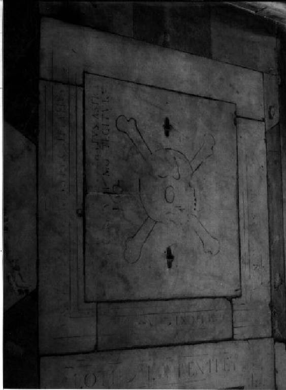 lapide tombale - bottega genovese (inizio sec. XVII)