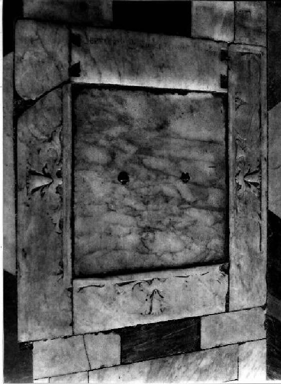 lapide tombale - bottega genovese (terzo quarto sec. XVII)