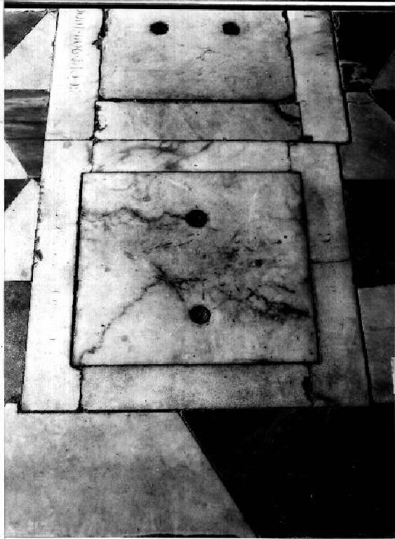lapide tombale - bottega genovese (secondo quarto sec. XVII)