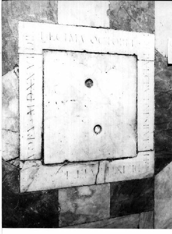 lapide tombale - bottega genovese (secondo quarto sec. XVI)