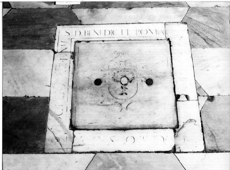 stemma (lapide tombale) - bottega genovese (metà sec. XVII)