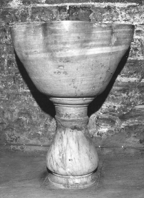 fonte battesimale - ambito abruzzese (ultimo quarto sec. XIX)