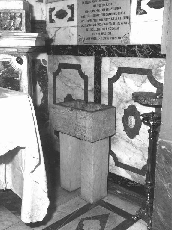 urna - a sarcofago - bottega ligure (primo quarto sec. XVII)