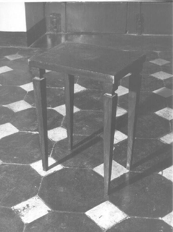 tavolino - bottega ligure (ultimo quarto sec. XIX)