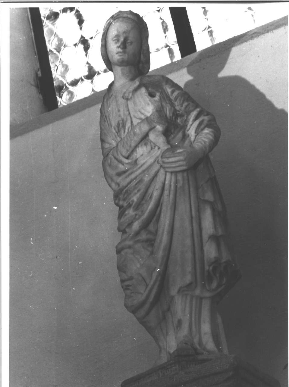 Madonna con Bambino (statua, opera isolata) - bottega toscana (secc. XIV/ XV)