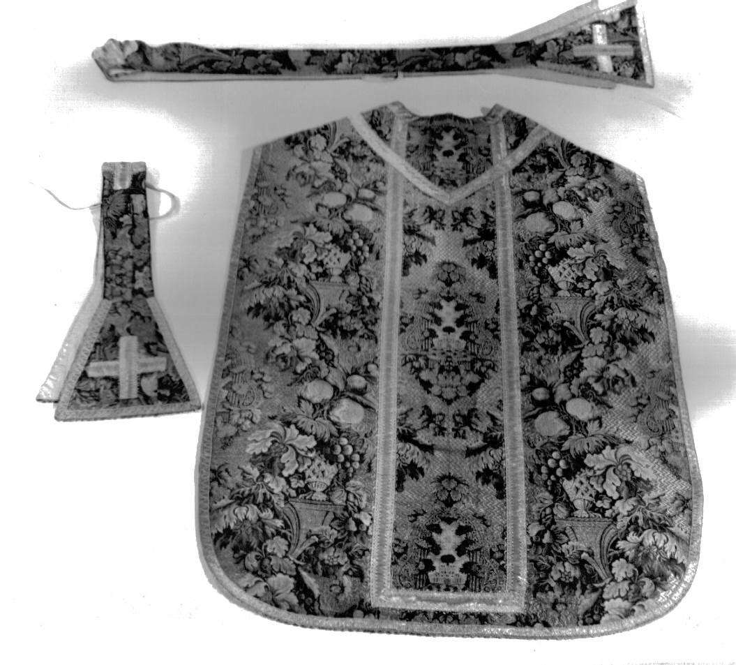 paramento liturgico, insieme - manifattura francese, manifattura italiana (prima metà sec. XVIII)