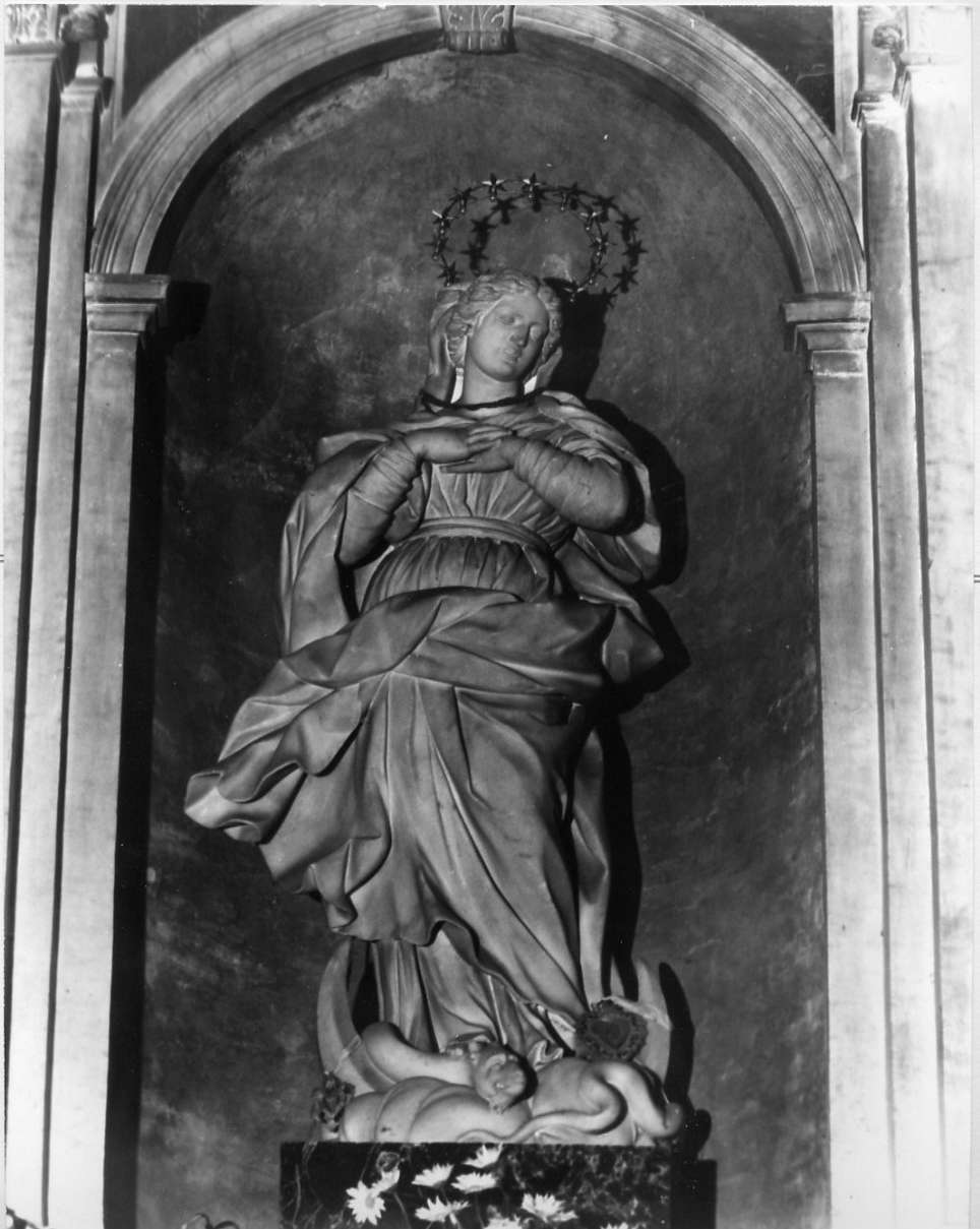 base di scultura, elemento d'insieme di Franchi Giuseppe (sec. XVIII)