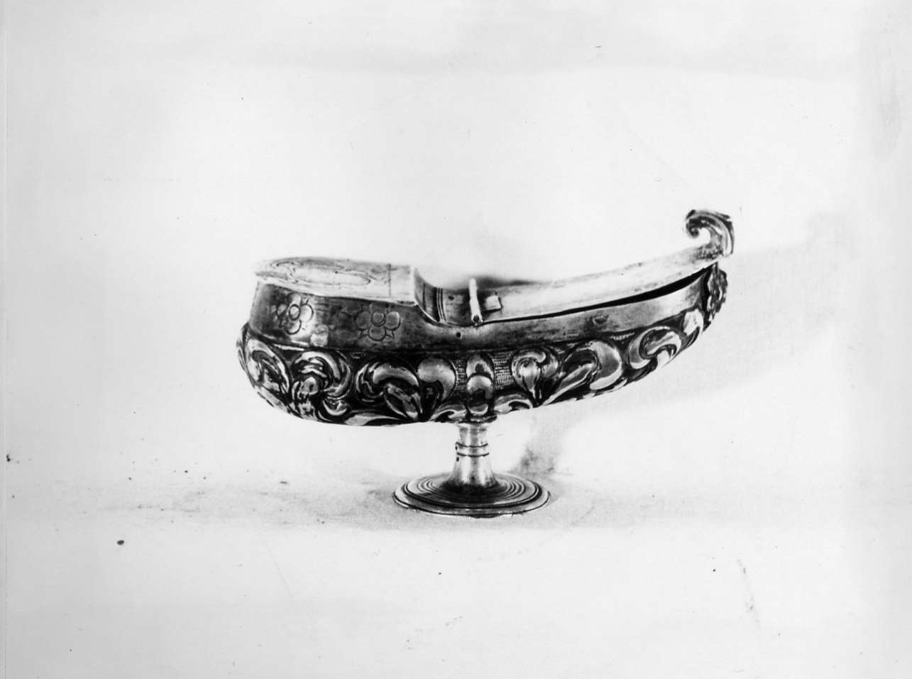navicella portaincenso, opera isolata - bottega italiana (seconda metà sec. XVII)