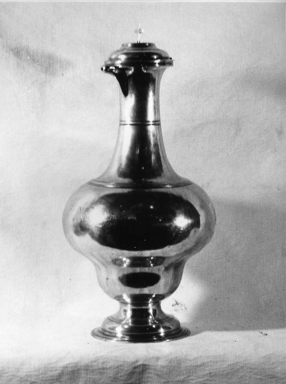 vasi per la riserva degli oli santi, serie - bottega genovese (sec. XIX)