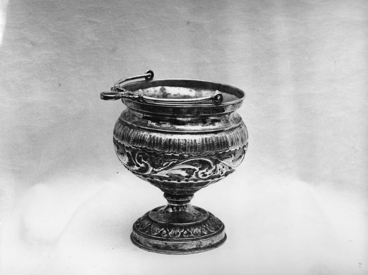 secchiello per l'acqua benedetta, opera isolata - bottega italiana (sec. XIX)